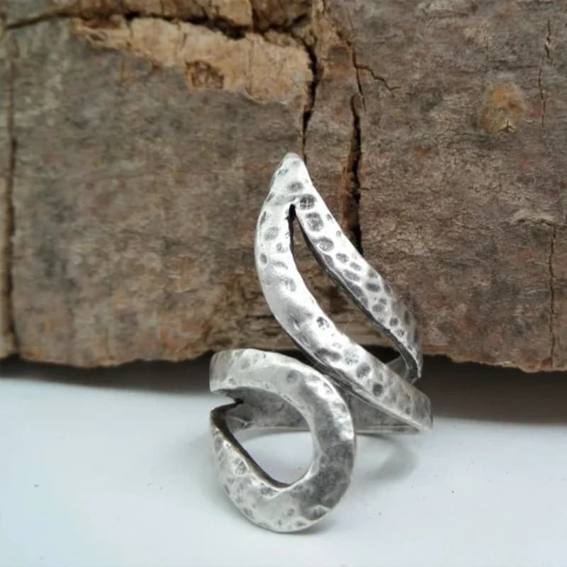 Retro Creative Statement Ring for Women — image 1