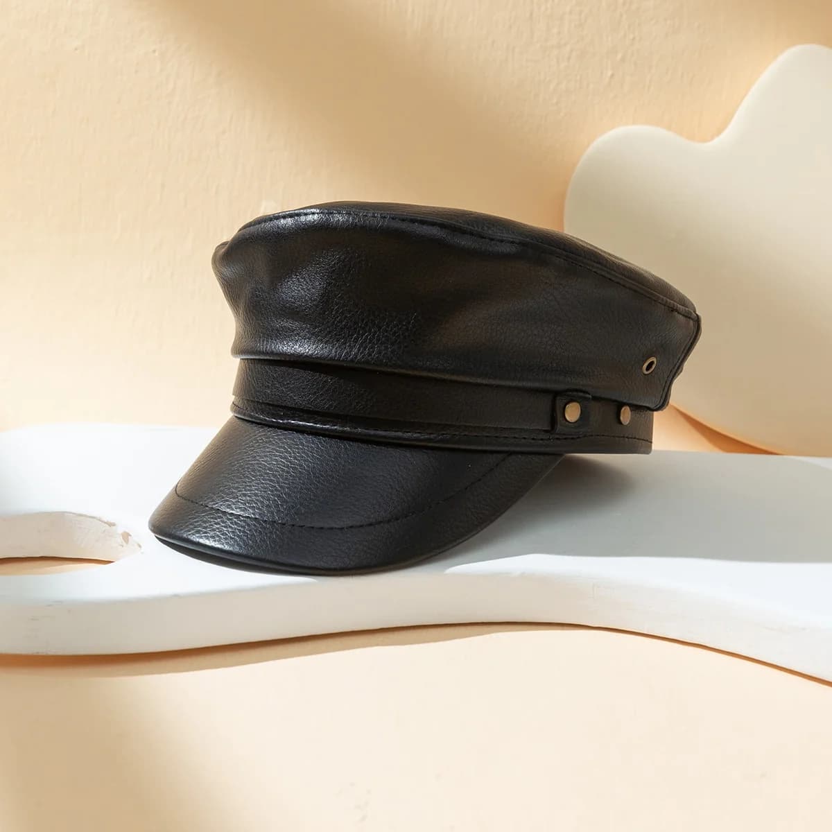 Retro PU Leather Belt Buckle Newsboy Cap — image 1