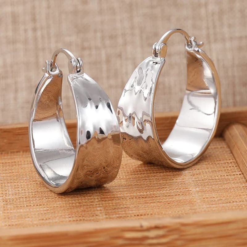 Vintage Hammered Chunky Hoop Earrings — image 1